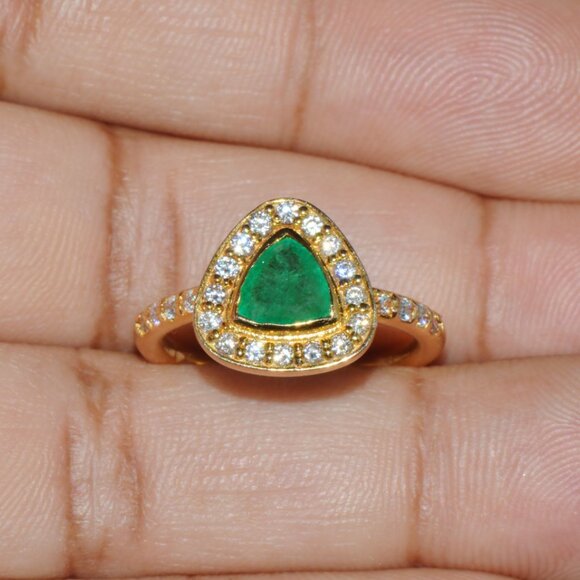 Certified Natural 1.25CTS VS F Diamond Colombian Emerald 18K Solid Gold Ring - Picture 8 of 10